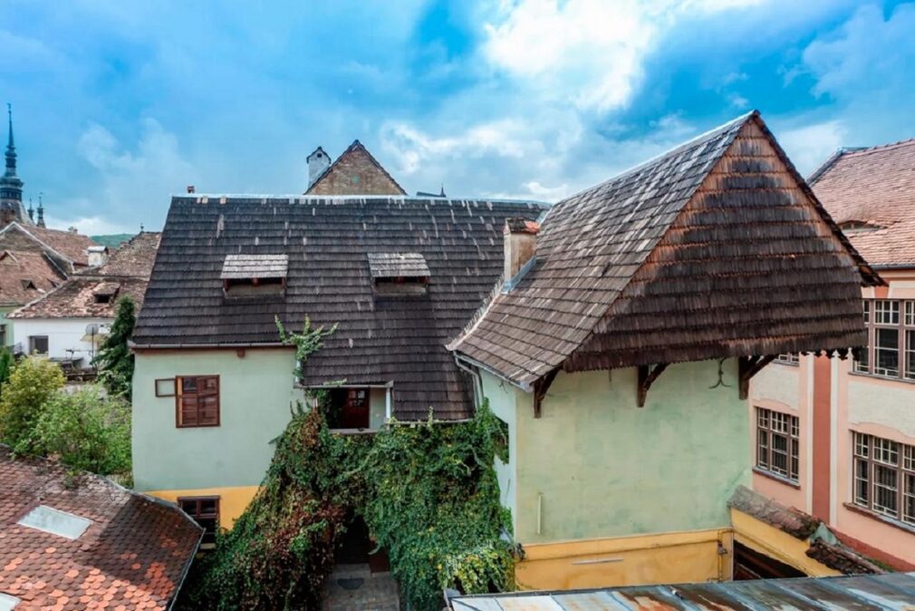 Se închide cel mai vechi hostel din România: „Mulți au venit ca oaspeți și au plecat ca prieteni”