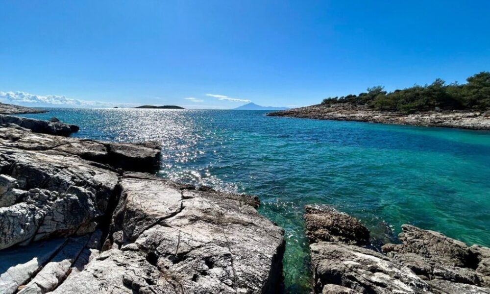 Cât mai plătesc românii pentru o vacanță pe Insula Thassos