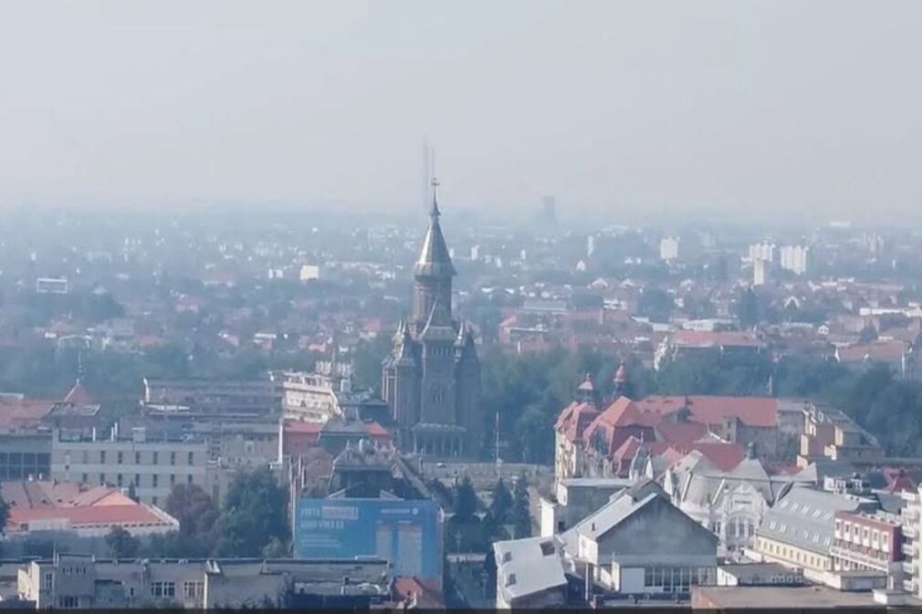 Fumul din Serbia sufocă Timișoara. Incendiile afectează orașul pentru a doua zi