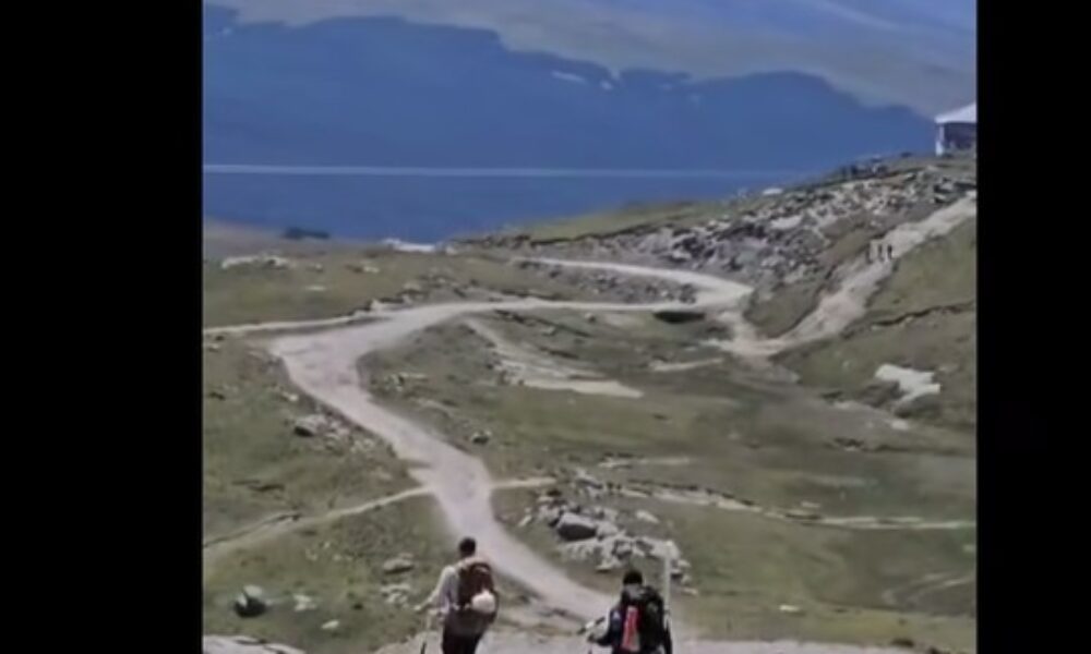 Cu trotineta pe Platoul Bucegi – VIDEO