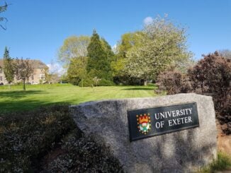 Visul unei românce, blocat de criza cazărilor din Marea Britanie. Tânăra și-a amânat facultatea cu un an