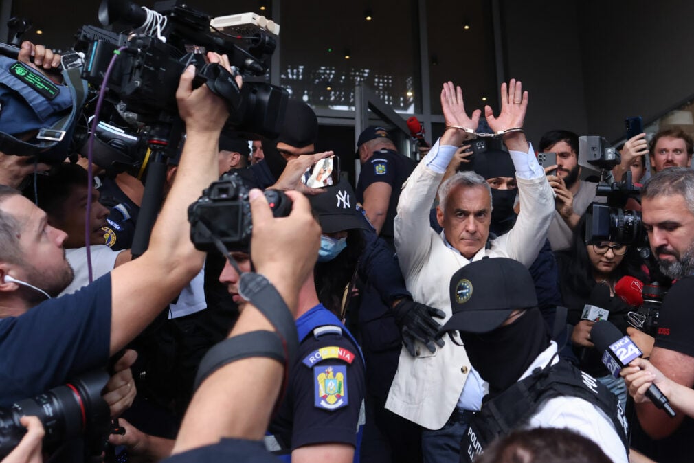 Georgescu, la Tribunalul București. Judecătorii decid dacă îl arestează pentru 30 de zile