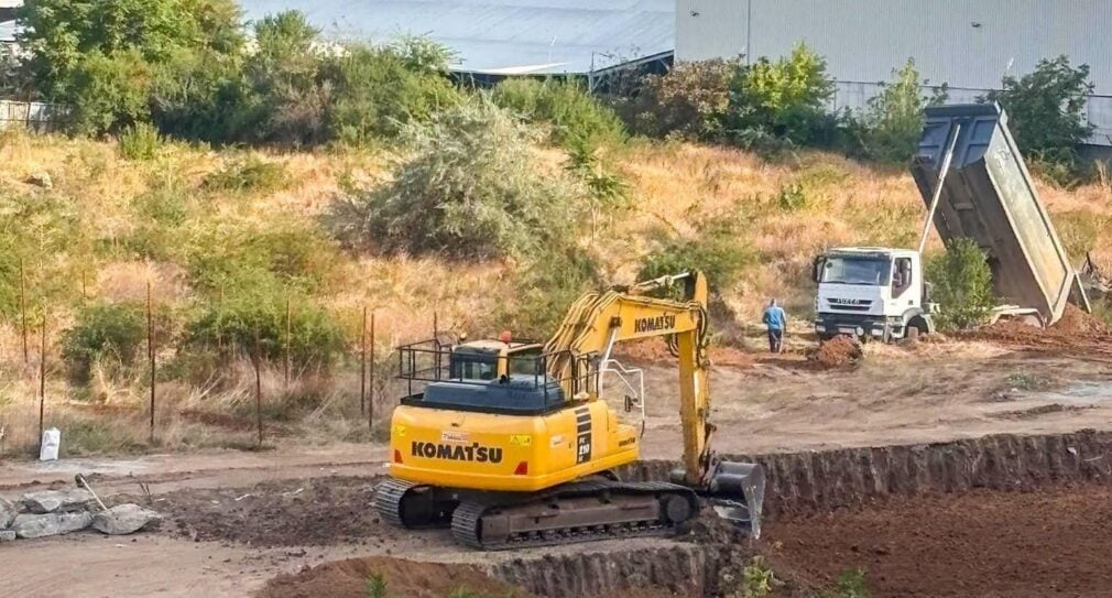 Parcul Pallady, în pericol să dispară înainte să existe. Excavatorul a intrat pe terenul unde bucureștenii așteaptă un spațiu verde
