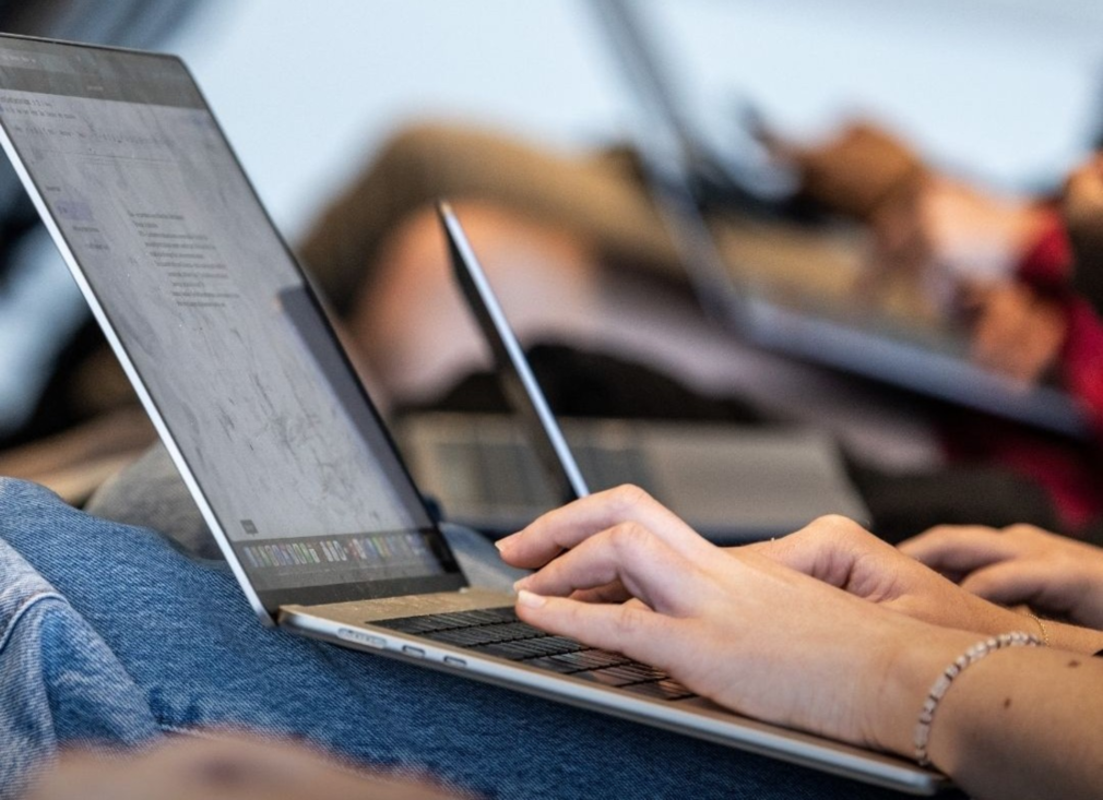 Agenți AI ai OpenAI au distribuit online, fără autorizare, imagini încărcate de utilizatori în ChatGPT