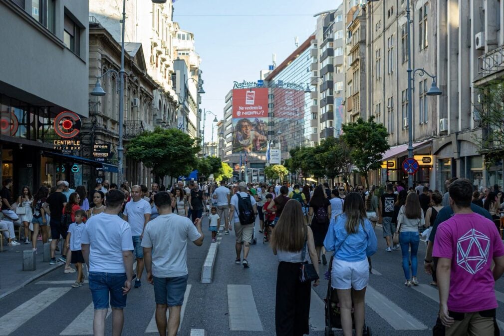 Noi reguli pentru reclamele despre sănătate. Mesajele ar putea fi difuzate doar cu avizul Colegiului Medicilor