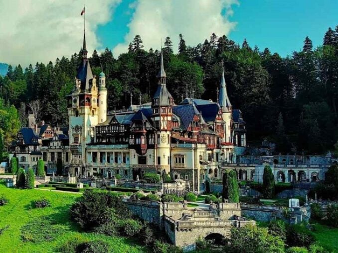 O vloggeriță din Coreea de Sud promovează România pe rețelele sociale