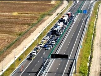 VIDEO Sistemul de iluminat de pe Autostrada Sibiu-Pitești, în teste. Ce se întâmplă pe tronsonul care include primul tunel de autostradă din România