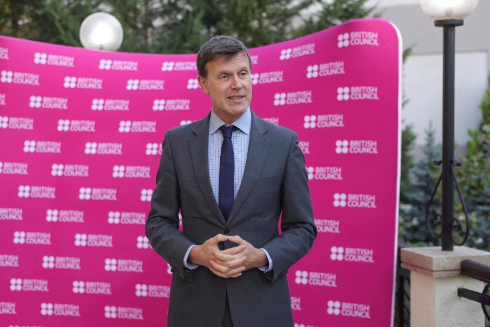 Ambasadorul Marii Britanii cere autorităților române transparență și dovezi privind anularea alegerilor prezidențiale