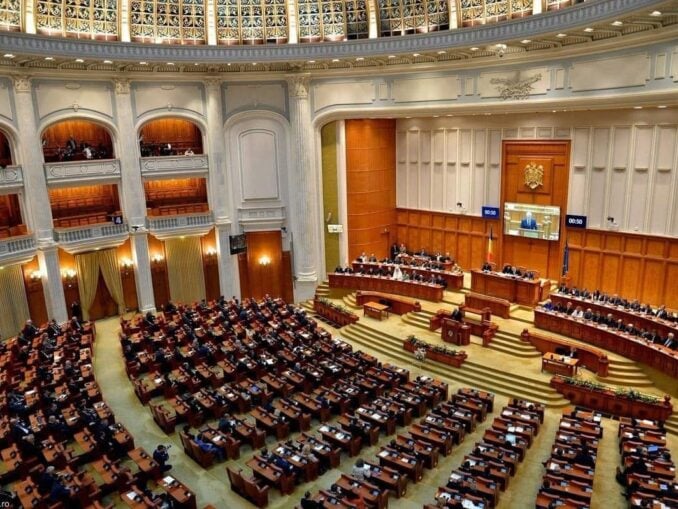 Deputații PNL susțin eliminarea pensiilor speciale pentru aleșii locali și județeni