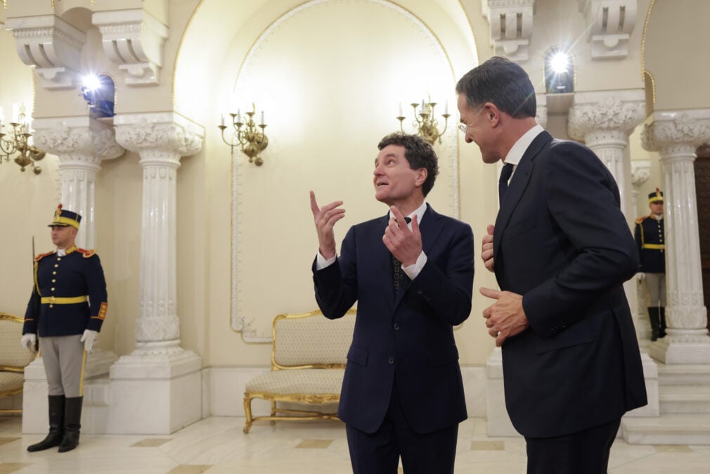 România, pilon pentru NATO, dar cu frâna trasă la investiții. Cum își pune singură bețe-n roate