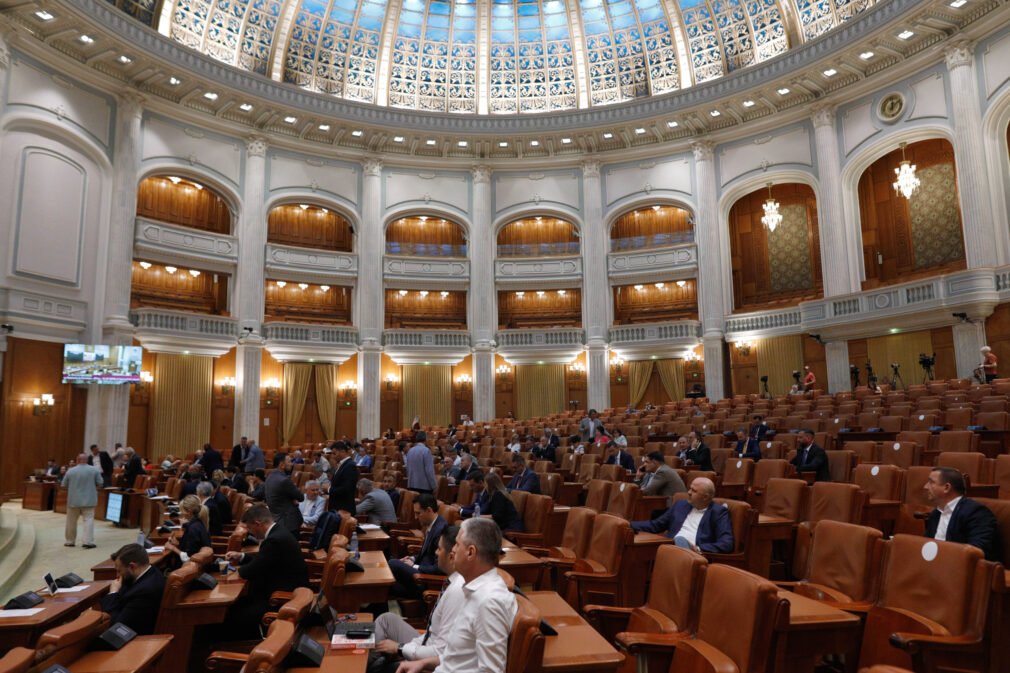 PNL și USR boicotează activitatea Camerei Deputaților, după scandalul privind funcțiile din conducerea instituției