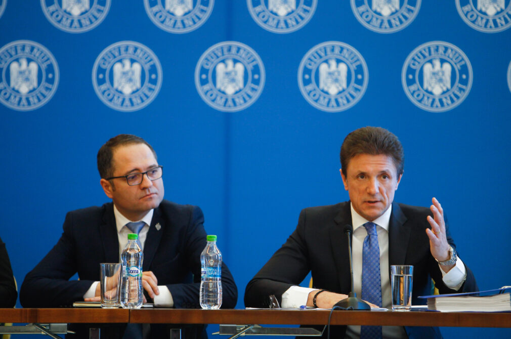 EXCLUSIV ONG-ul lui Gică Popescu, consilierul lui Bolojan, în „neconformitate” cu legea. Neregulile au fost găsite chiar de Guvern. Ce spune fostul internațional