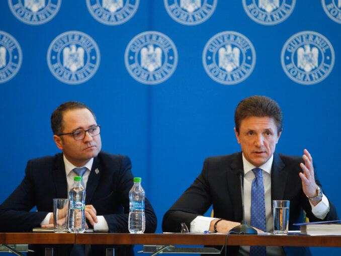 EXCLUSIV ONG-ul lui Gică Popescu, consilierul lui Bolojan, în „neconformitate” cu legea. Neregulile au fost găsite chiar de Guvern. Ce spune fostul internațional