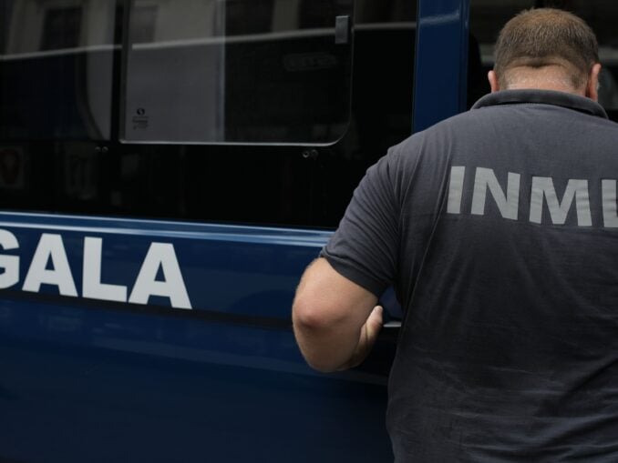 INML fără oameni și fără bani. Familiile pot aștepta după autopsii, iar justiția după expertize