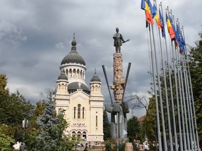 ISJ Cluj le cere școlilor să trimită câte o clasă de elevi la slujba de început de an școlar de la Catedrala Metropolitană