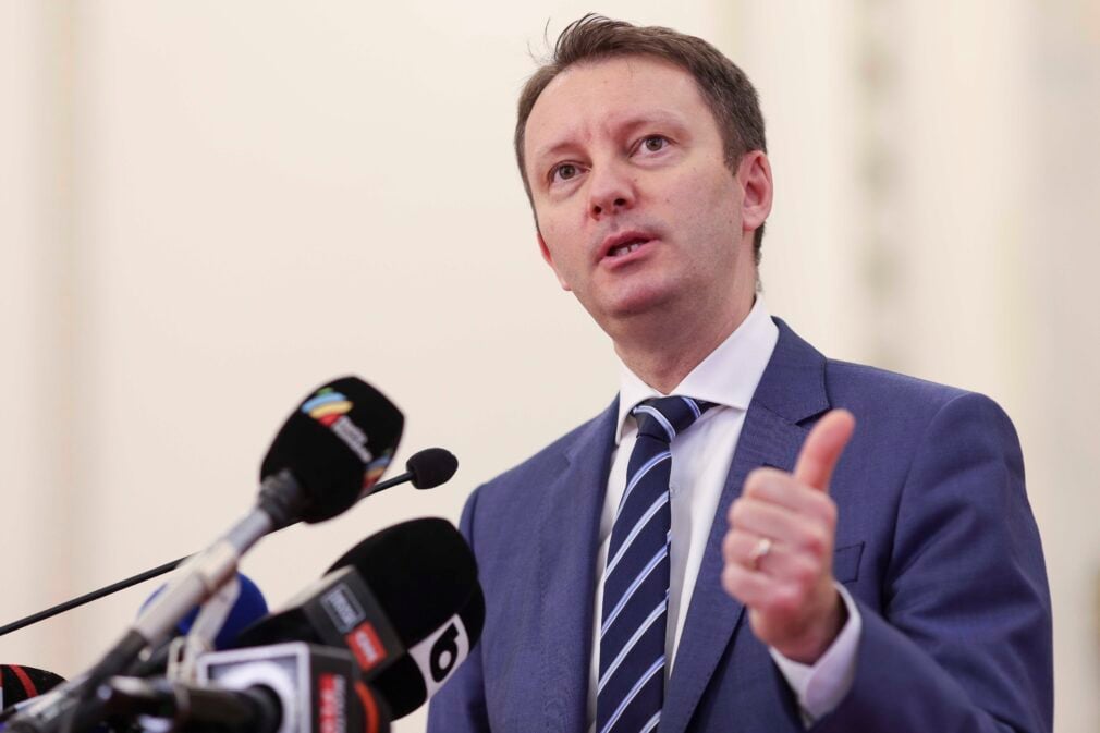 Siegfried Mureșan își asumă guvernarea: 170 de voturi garantate, apel direct către PSD și promisiunea scăderii TVA la 19%