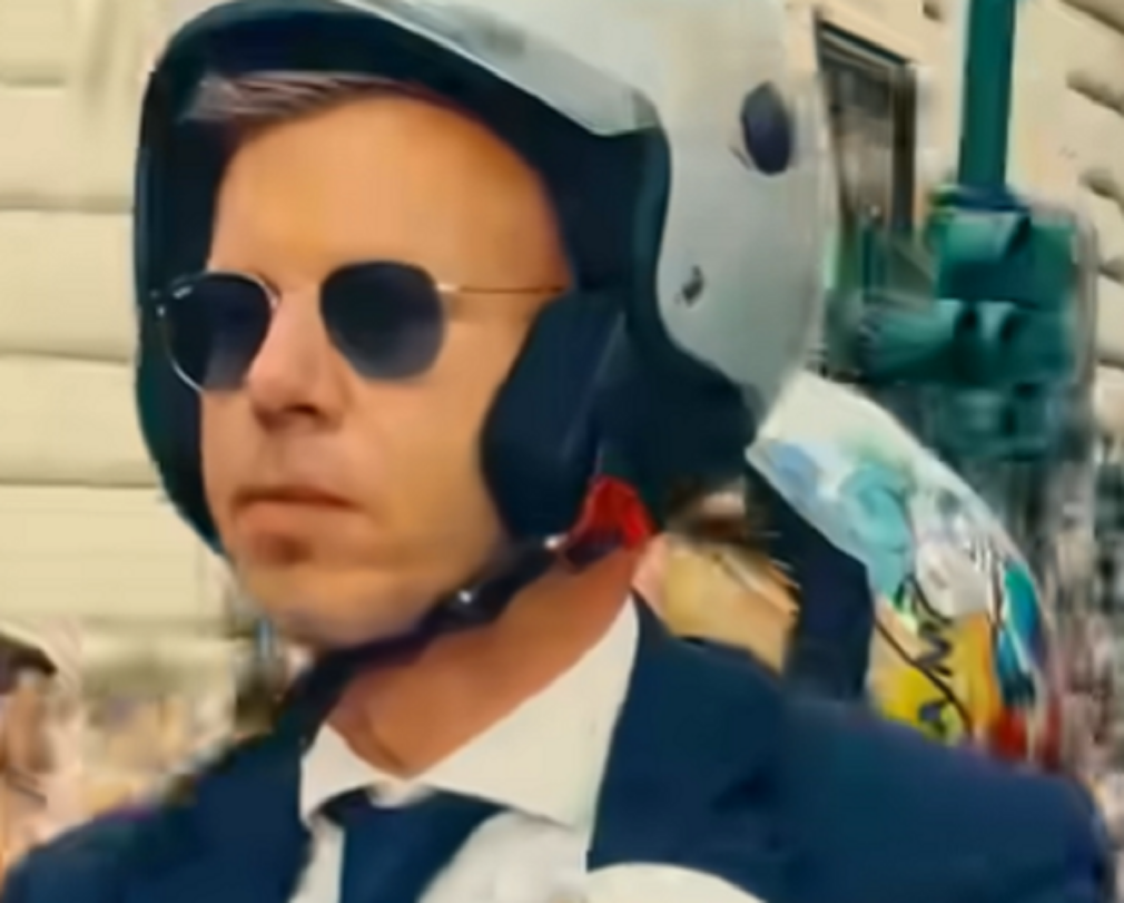Videoclip viral cu Péter Magyar pe scuter, la Roma, după audiența la Papa Leon al XIV-lea