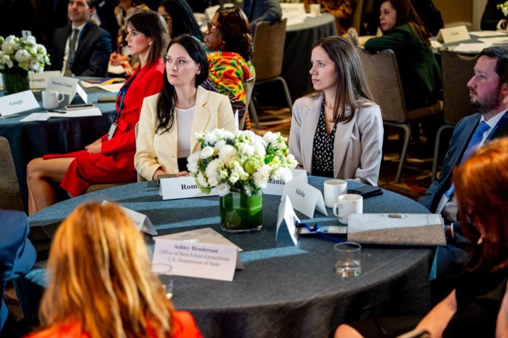 Mirabela Grădinaru, la New York, despre noile tehnologii și copii cât mai pregătiți pentru lumea digitală