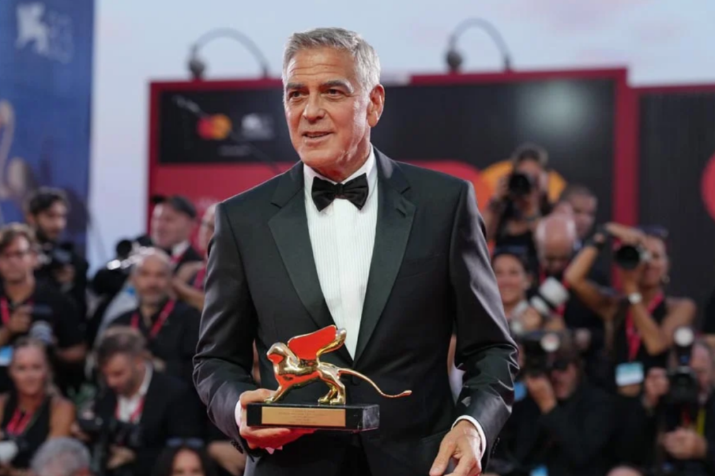 FOTO Festivalul de la Veneția a început cu George Clooney în prim-plan. România intră în cursă cu „Eu contez”