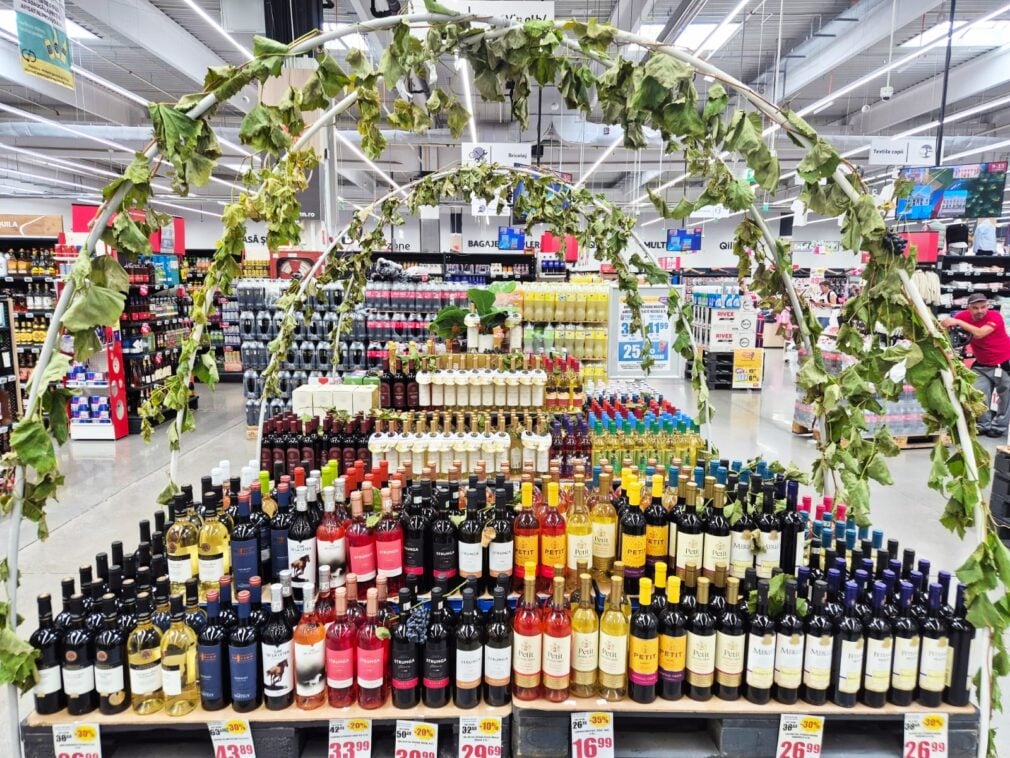 Târgul de Vinuri Auchan: selecție variată de vinuri și oferte speciale până pe 29 septembrie