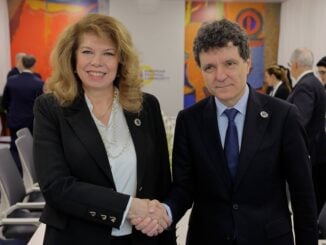 Bulgaria ridică pragul sărăciei la 443 de euro pe lună. Salariul minim net în România depășește cu puțin această sumă