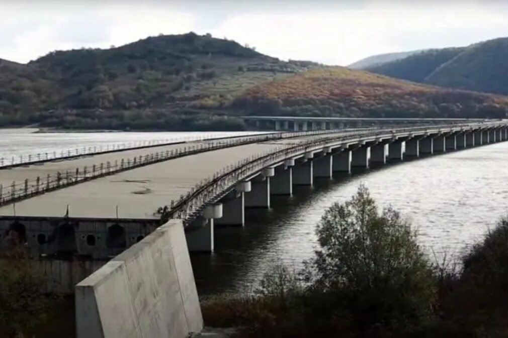 VIDEO Autostrada începută de Bechtel în urmă cu 20 de ani ar urma să fie deschisă pe 1 decembrie