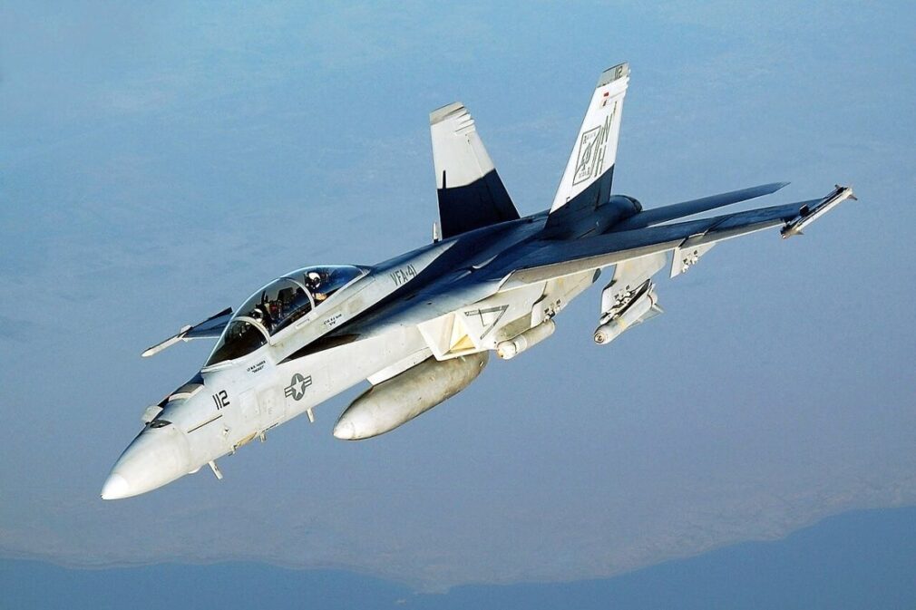 Alertă în Tulcea după detectarea a două ținte aeriene lângă granița cu România. Avioane F-18 spaniole, ridicate de la sol
