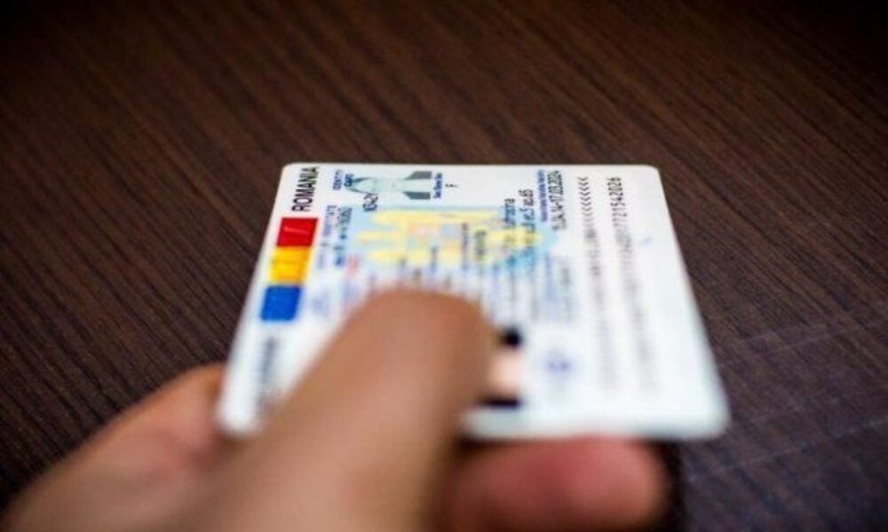 Când se schimbă obligatoriu buletinul: situații, reguli și obligații legale