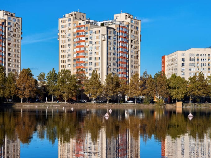 2 din 3 locuințe nu au asigurarea obligatorie. Ce riști dacă vine un cutremur sau o inundație?