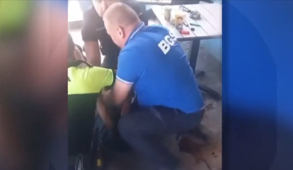 Incident cu armă în Cosmopolis. Un bărbat de 44 de ani a fost reținut după ce a intrat cu un pistol într-o cafenea