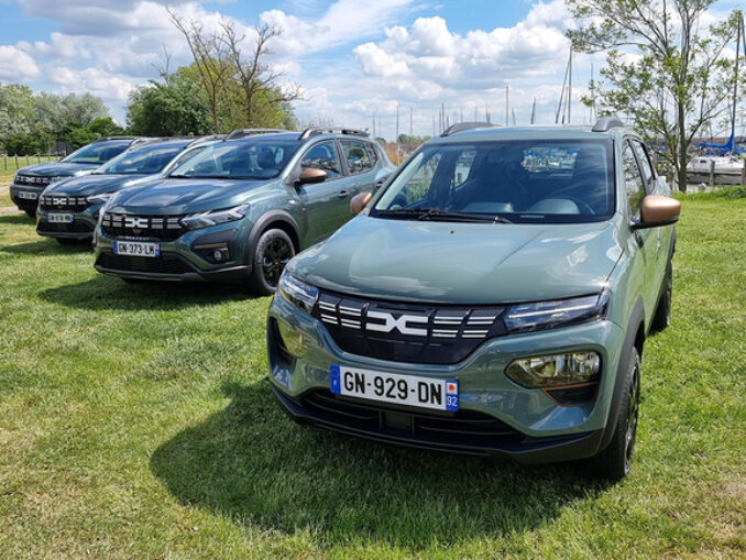 Dacia Spring dă lovitura pe cea mai mare piață auto din UE. Modelul românesc a ajuns lider într-un segment dominat de Fiat și Renault