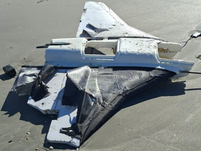 Fragmente de dronă, neutralizate pe plaja de la Capu Midia