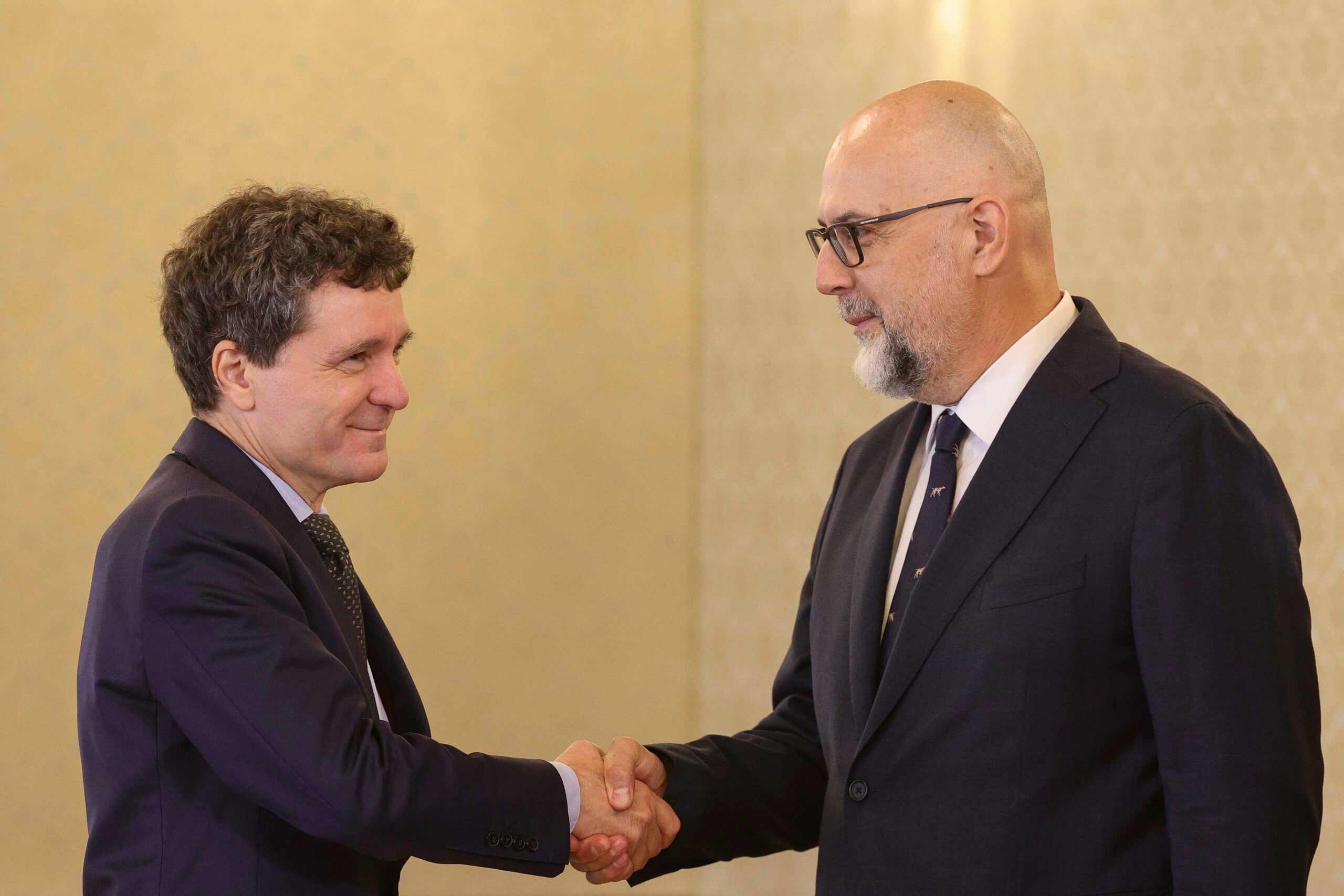 INTERVIU Cristian Pîrvulescu: „Cheia e la UDMR. Dacă vrea să deblocheze situația, acceptă să introducă miniștri în Guvern”