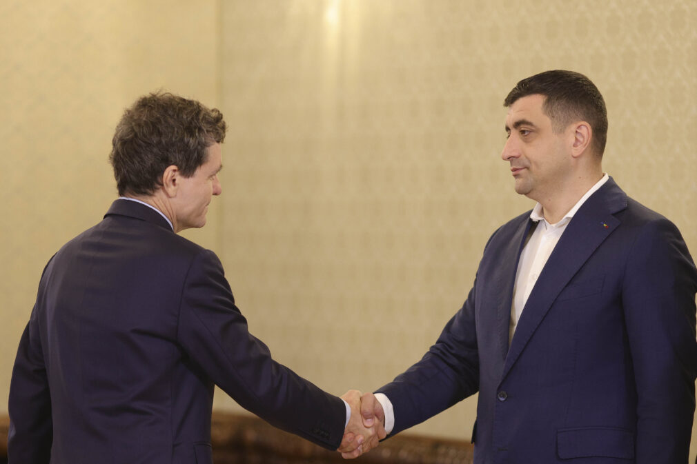 VIDEO „Un individ cu dungă roșie pe buletin”. Derapaj al lui George Simion la adresa lui Nicușor Dan/ Negociază pentru libertatea lui Călin Georgescu