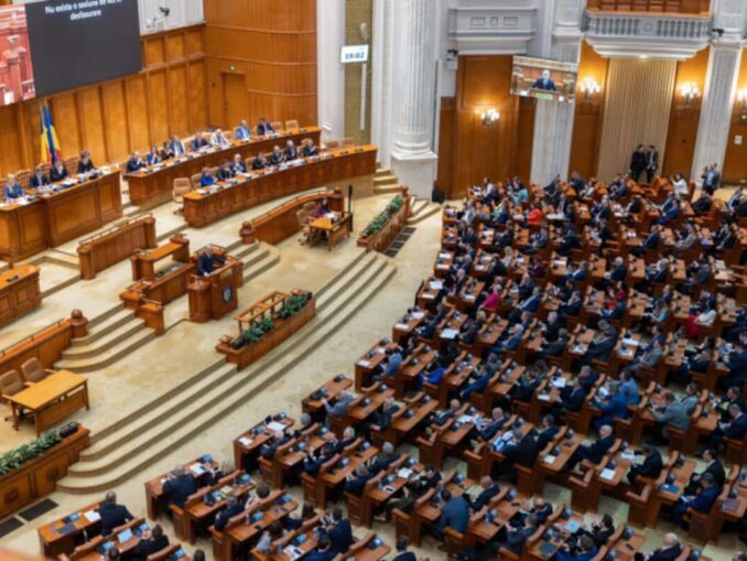 Legea salarizării nu e complet pierdută. Ce se va întâmpla cu salariile bugetarilor în 2027