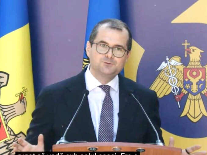 „Eram student sărac în Olanda”. Premierul R.Moldova, lecție de viață despre cum a încercat să vândă ilegal țigări pentru 10 euro și ce a urmat