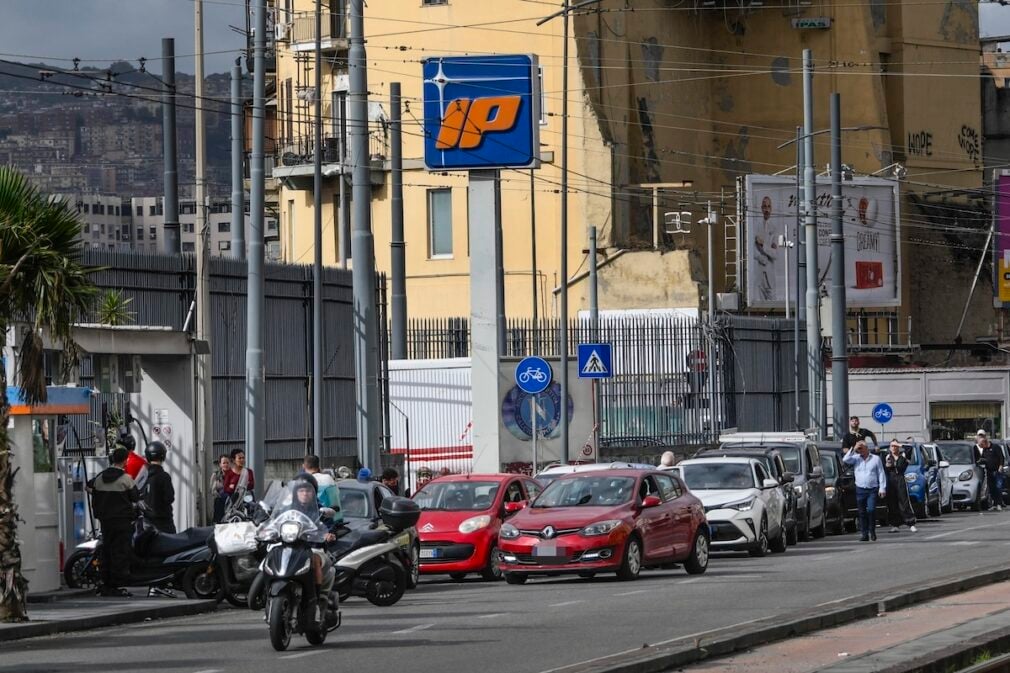 Protestele transportatorilor din sudul Italiei au provocat probleme de aprovizionare la Napoli