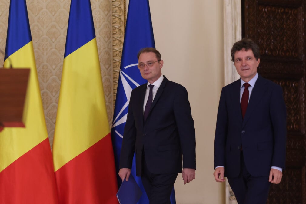 Nicușor Dan nu mai exclude alegerile anticipate. Toate variantele sunt pe masă SURSE