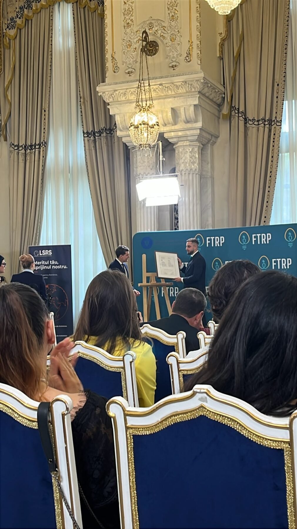 VIDEO Nicușor Dan, la Forumul Tinerilor Români de Pretutindeni: România are nevoie de competențele celor plecați, dar ideile frumoase au adus până acum prea puține rezultate