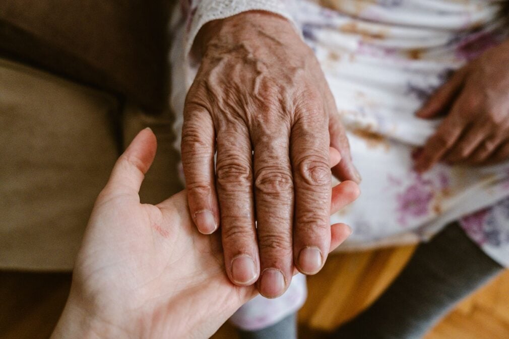 Satul femeilor centenare. O localitate din Sardinia ar putea deveni noua „zonă albastră” a lumii