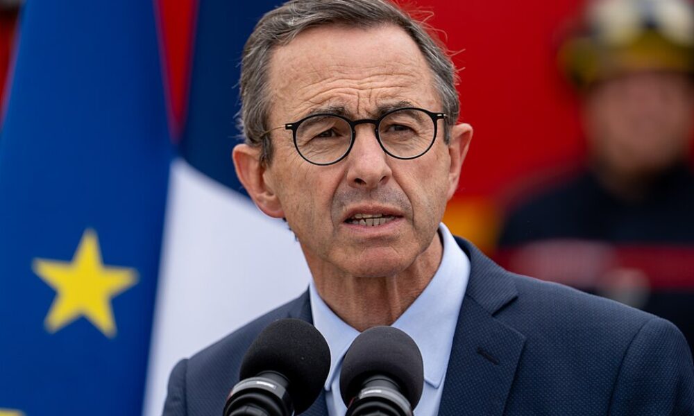 Candidatul PPE pentru Elysee respinge ”federalismul clandestin” al UE