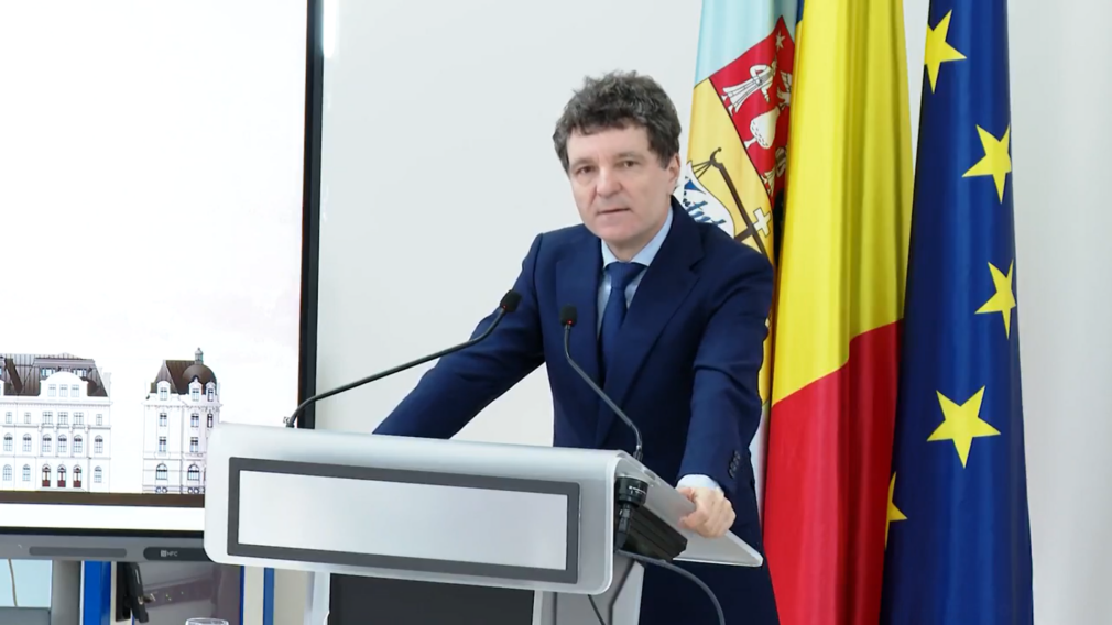VIDEO Președintele îi trimite pe profesori pe TikTok: Dacă neglijăm să fim acolo unde societatea este, vom fi în două realități paralele