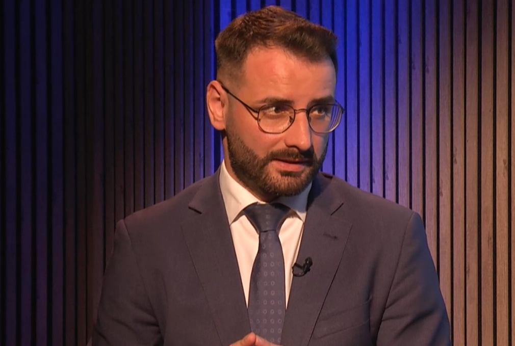 Iulian Lorincz (USR): Nu vom iniția și nu vom semna, alături de AUR, o moțiune de cenzură împotriva guvernului Niculescu