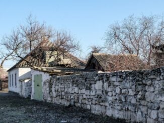 Case bătrânești de la 6.000 de euro. Cât te poate costa renovarea și ce trebuie verificat înainte de cumpărare