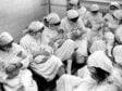 Generația „decrețeilor” a împlinit 60 de ani. Ce a însemnat pentru femeile din România Decretul 770