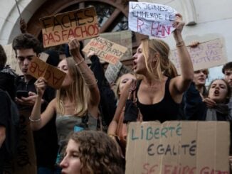 Revoltele violente din Franța schimbă calculele pentru alegerile prezidențiale din 2027