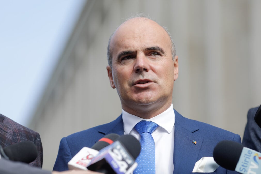 Rareș Bogdan, audiat la DNA Iași în dosarul Fănel Bogos