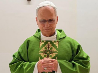 Revenire spectaculoasă a Papei Leon după operația de cancer. Primele imagini cu el oficiind liturghia la spital