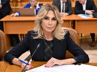 Raluca Turcan, după audierea lui Bolojan la DNA: E un show televizat complet necredibil