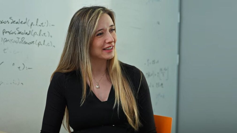 Achiziție strategică cu rădăcini în România: Opaque, startup specializat în securitate AI, cofondat de cercetătoarea Raluca Ada Popa, va fi achiziționat de Anthropic